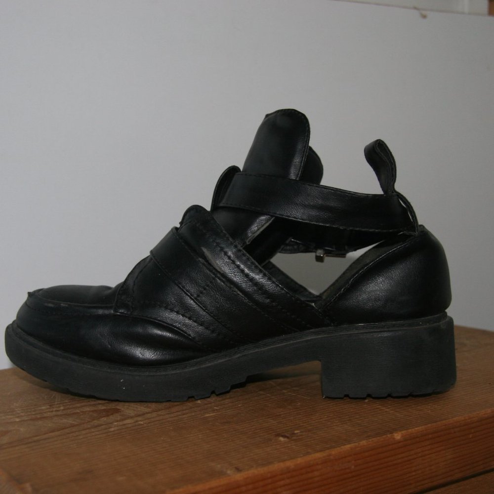 Cut Out Booties - Picture 3 of 7